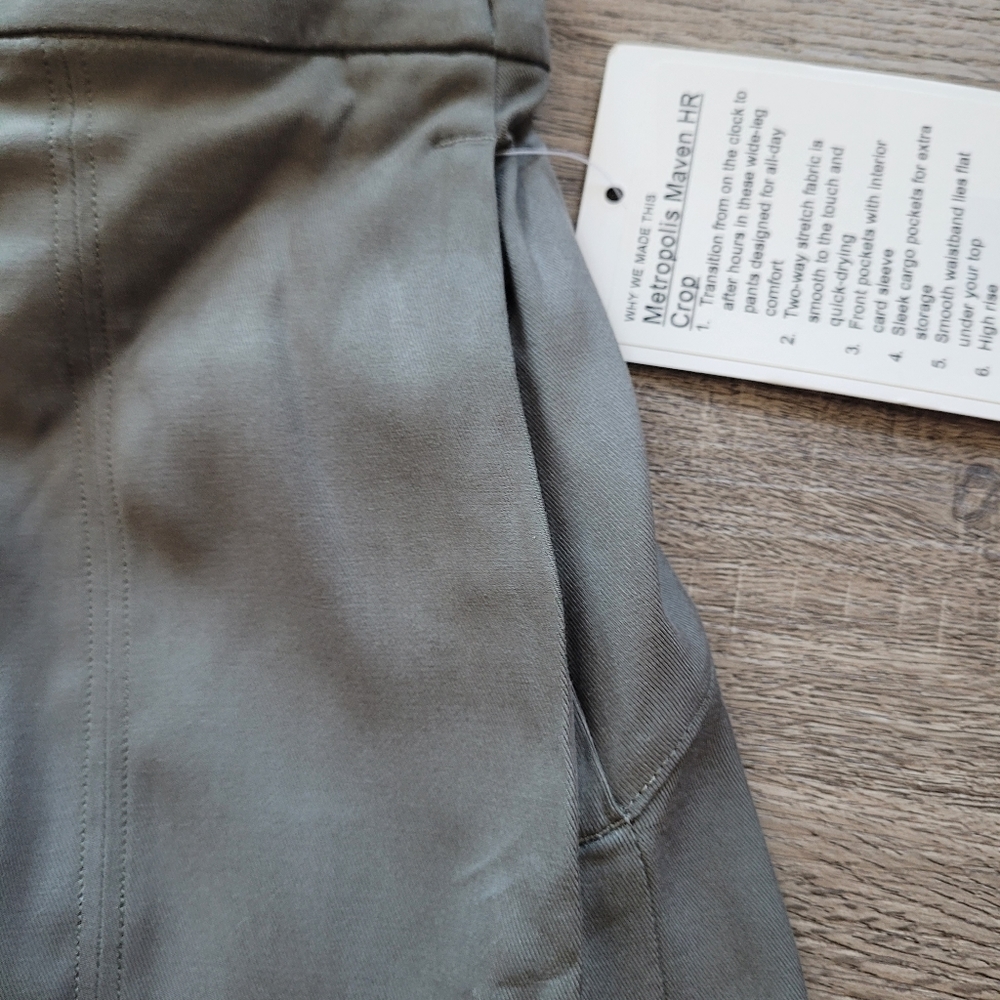 Lululemon Metropolis Maven HR Crop - Picture 7 of 11